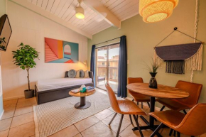Kingfishers Retreat Serene 1BR Escape with Balcony 207